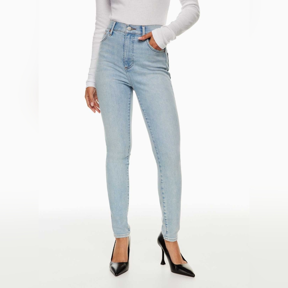 Denim Forum Lola Skinny Jeans